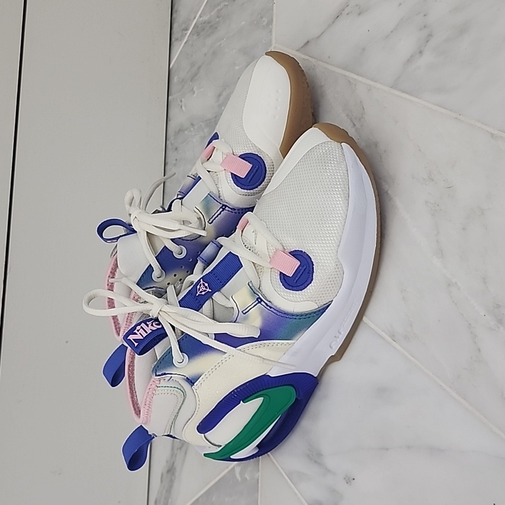 Girls Basketball shoes